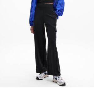 Athleta Venice high rise wide leg cargo pants